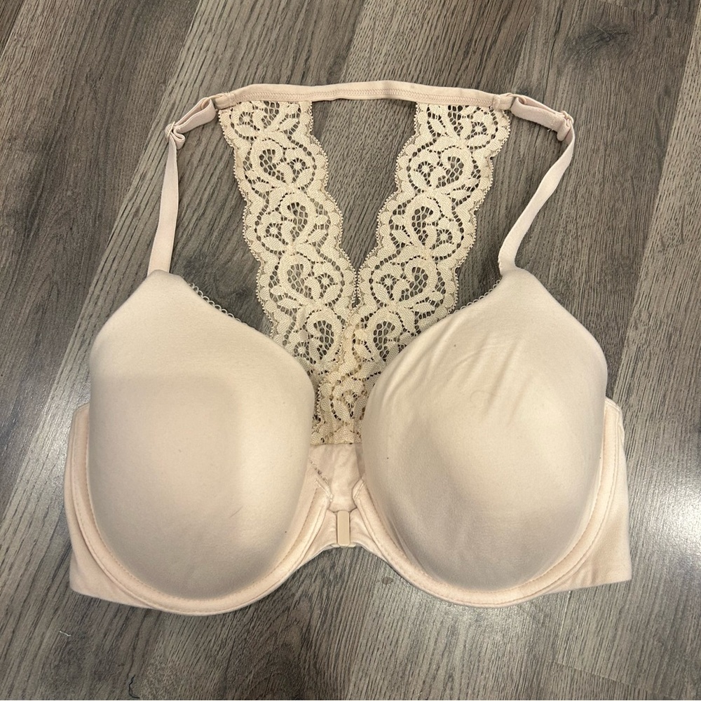 Victoria's Secret Lace body by Victoria racerback Bra in Cream 32DD